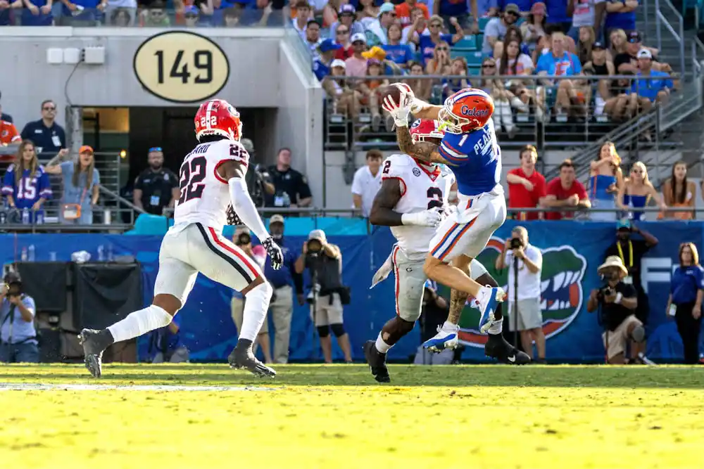 Gators vs Bulldogs match